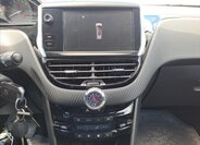 Peugeot 2008 MPV 1,2 l 81 kw