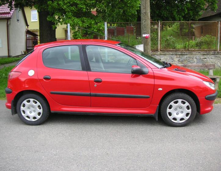 Peugeot 206 4