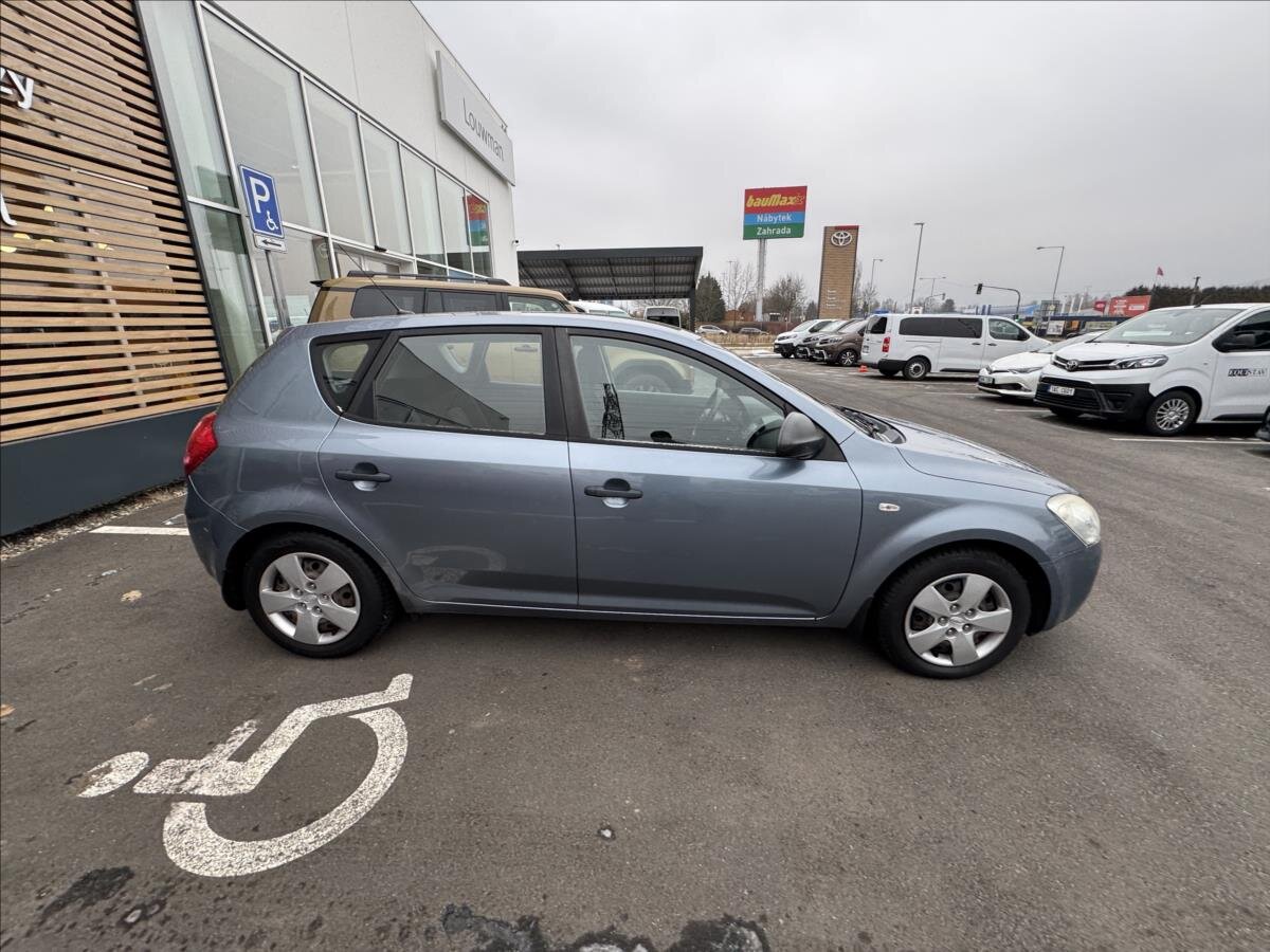 KIA Ceed Hatchback 1,4 l 80 kw