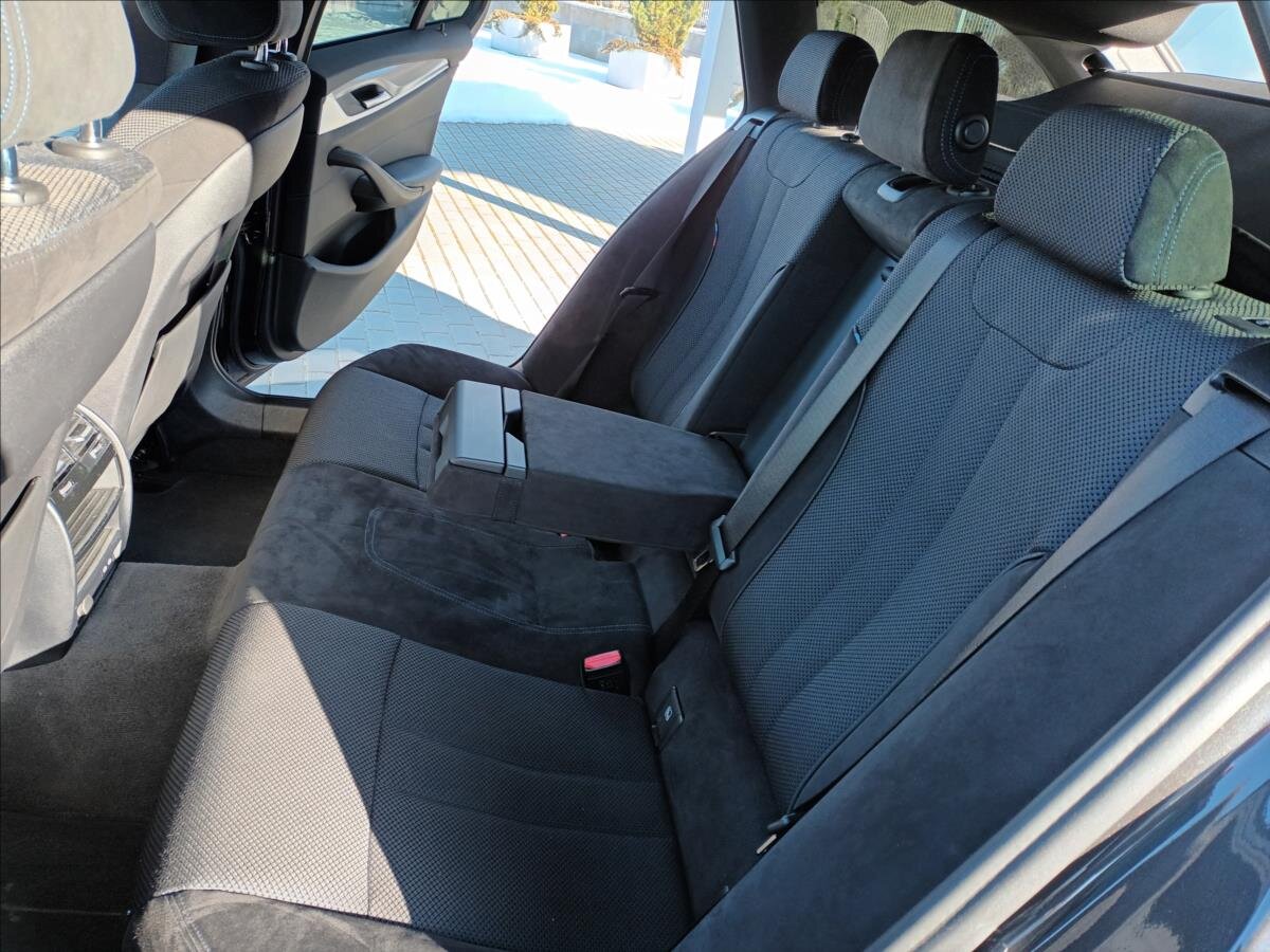 BMW Řada 5 Kombi 2,0 l 140 kw