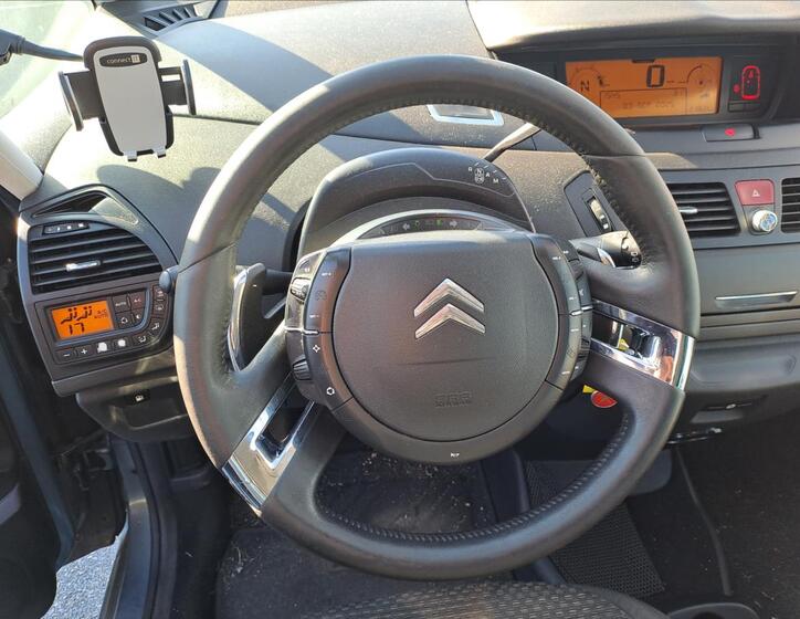 Citroën Grand C4 Picasso 11