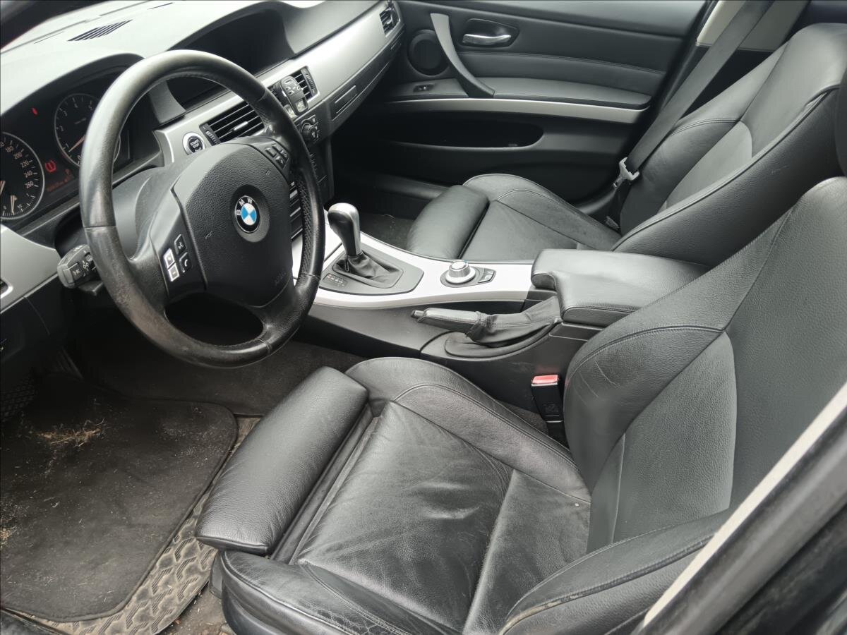 BMW Řada 3 Kombi 2,5 l 160 kw