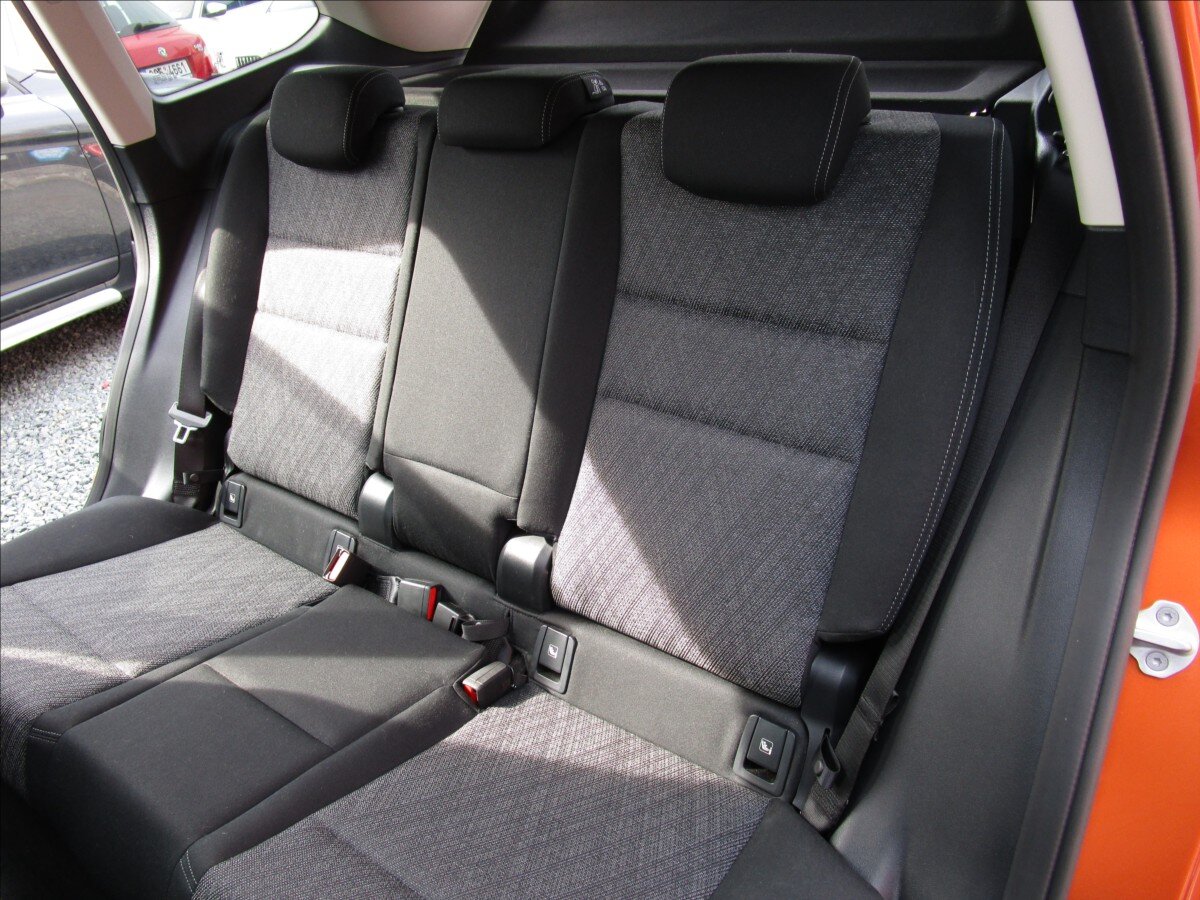 BMW X1 Kombi 1,5 l 110 kw