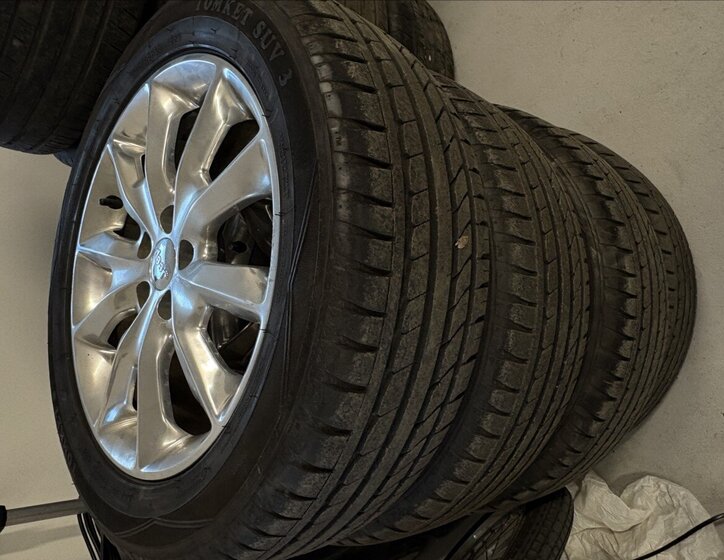 Jeep Cherokee SUV 2,0 l 103 kw