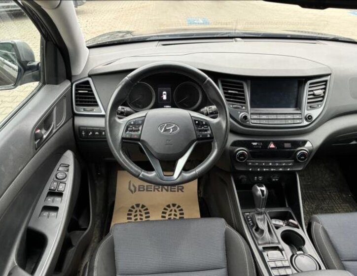 Hyundai Tucson 11