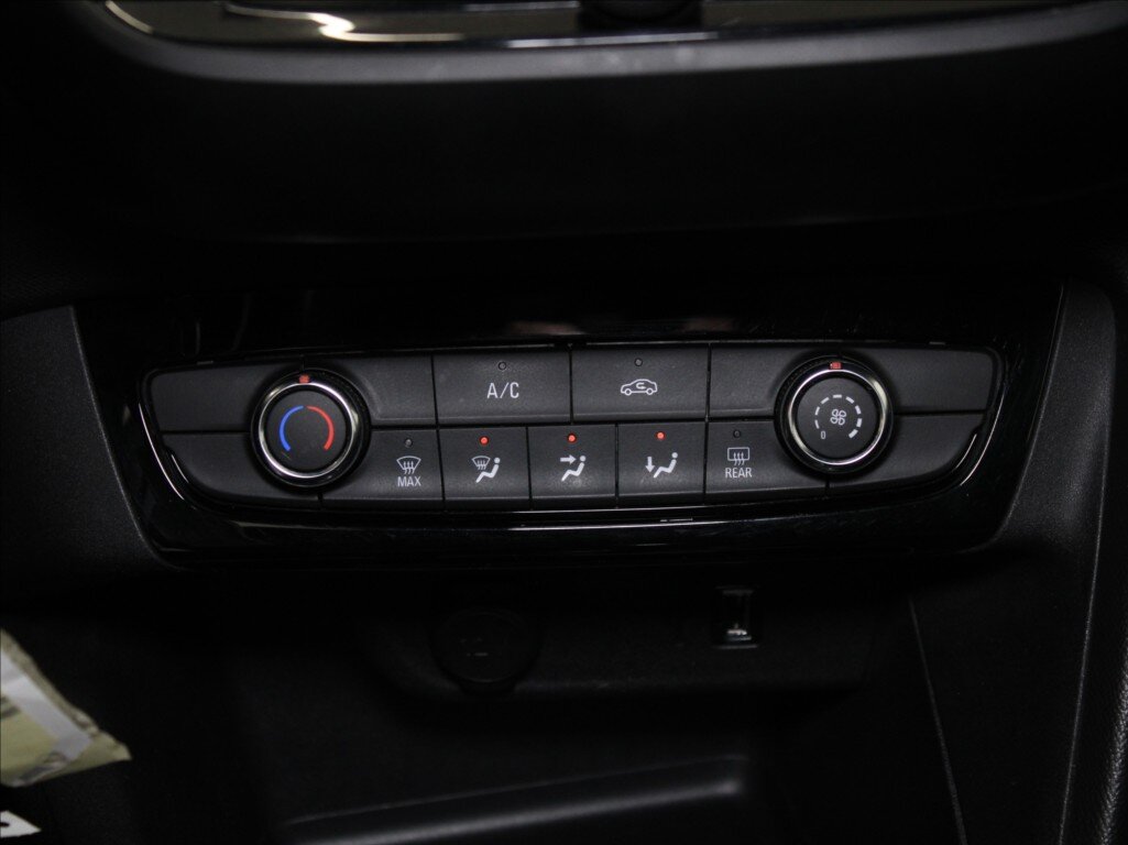 Opel Corsa Hatchback 1,2 l 74 kw