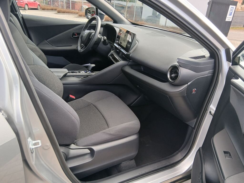 Toyota C-HR SUV / Terénní 1,8 l 72 kw