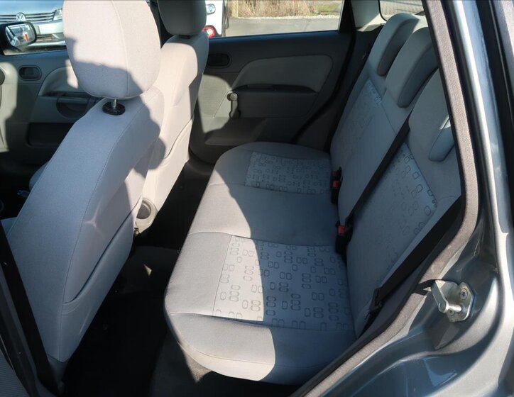 Ford Fiesta Hatchback 1,3 l 51 kw