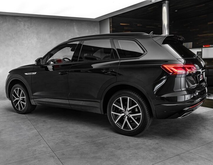 Volkswagen Touareg SUV / Terénní 3,0 l 210 kw