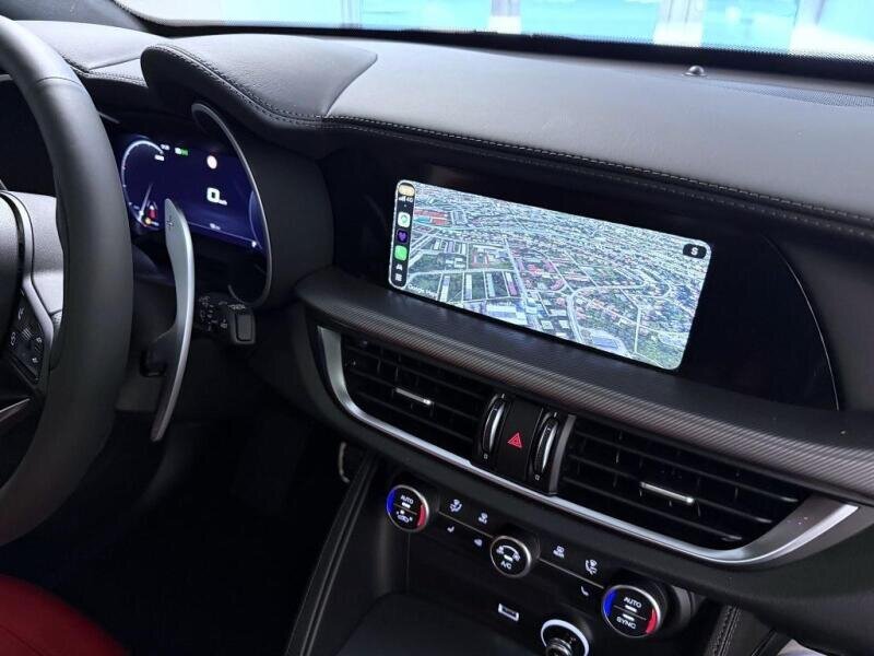 Alfa Romeo Stelvio SUV / Terénní 2,0 l 206 kw