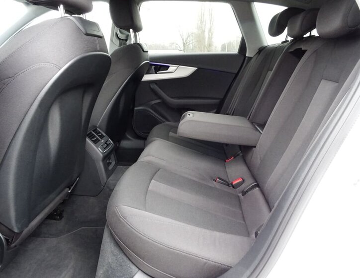 Audi A4 Kombi 2,0 l 120 kw
