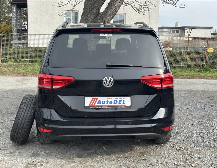 Volkswagen Touran MPV 1,2 l 81 kw