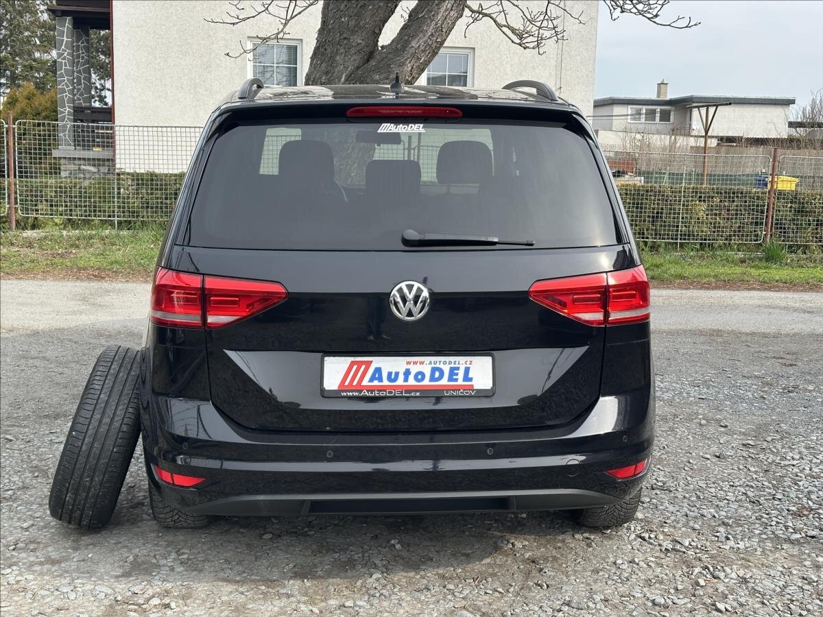 Volkswagen Touran MPV 1,2 l 81 kw