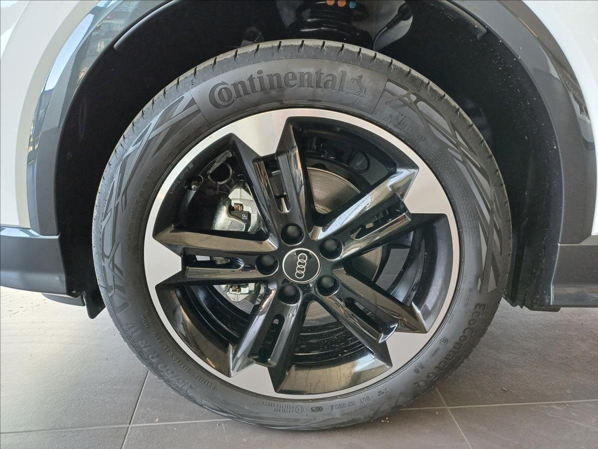 Audi Q2 SUV 1,5 l 110 kw