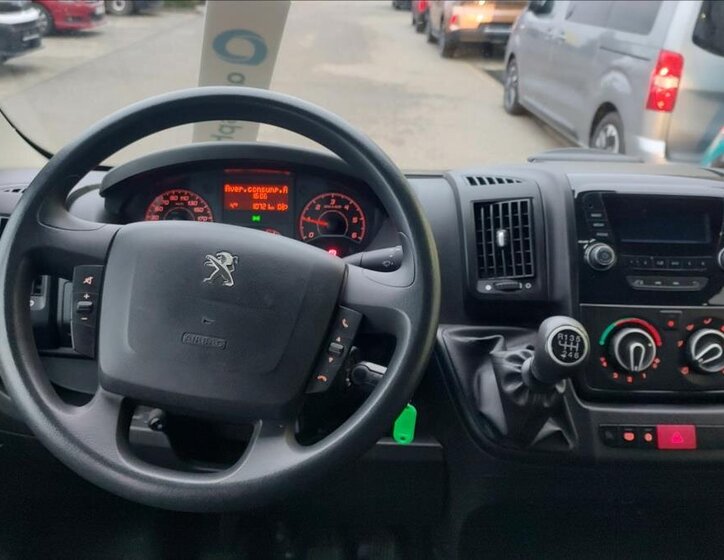 Peugeot Boxer 8