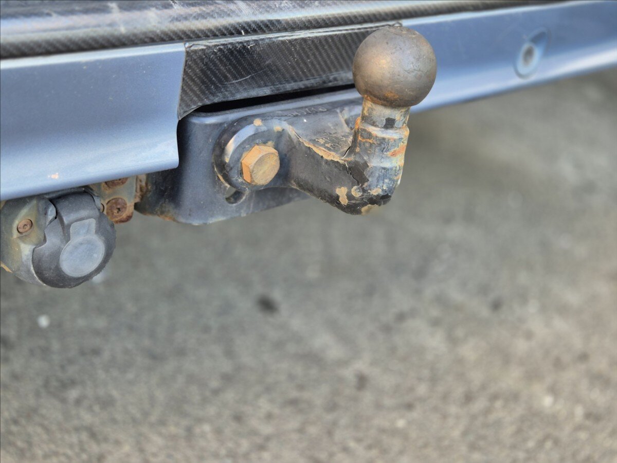 Opel Vivaro Kombi 2,5 l 107 kw