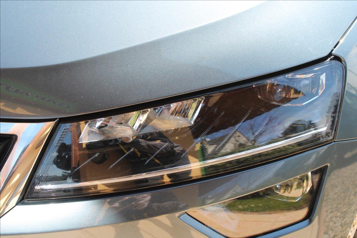 Škoda Karoq SUV / Terénní 1,5 l 110 kw