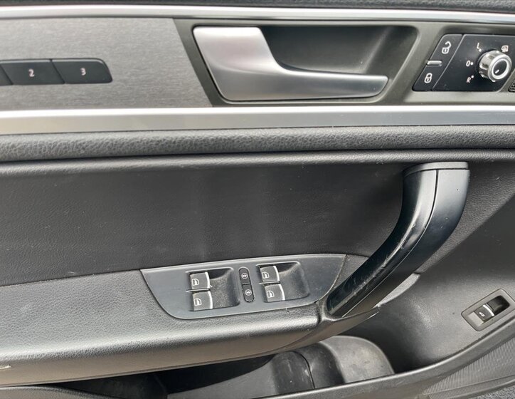 Volkswagen Touareg SUV 3,0 l 150 kw