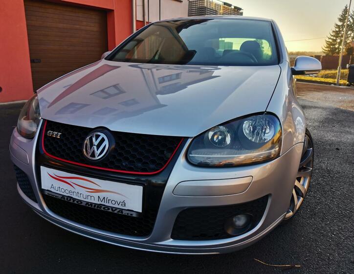 Volkswagen Golf 2