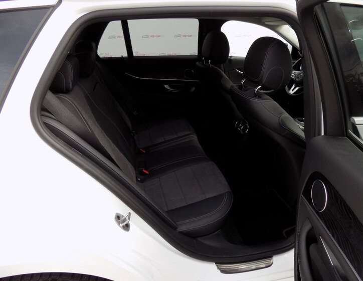 Mercedes-Benz Třídy E 21