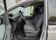 Hyundai Staria 7