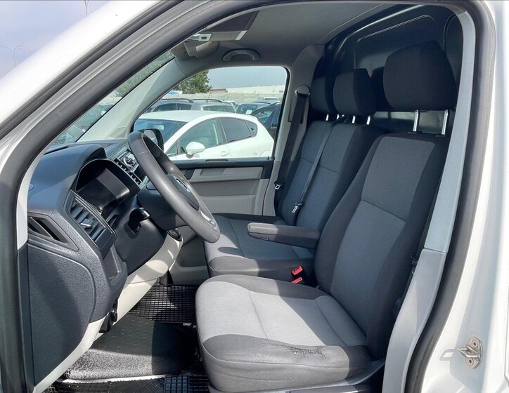 Volkswagen Transporter Skříň 2,0 l 62 kw