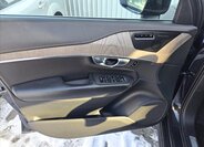 Volvo XC90 17