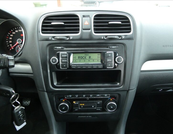 Volkswagen Golf Kombi 1,2 l 77 kw