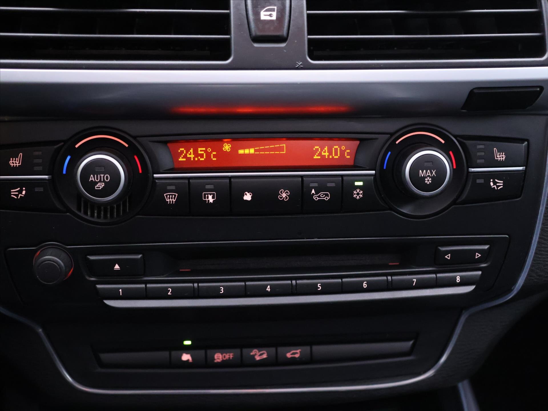 BMW X5 SUV / Terénní 3,0 l 280 kw