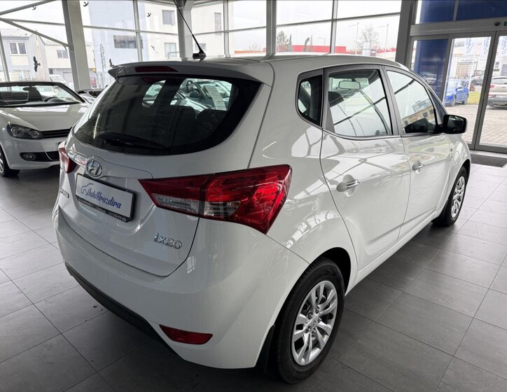 Hyundai ix20 6