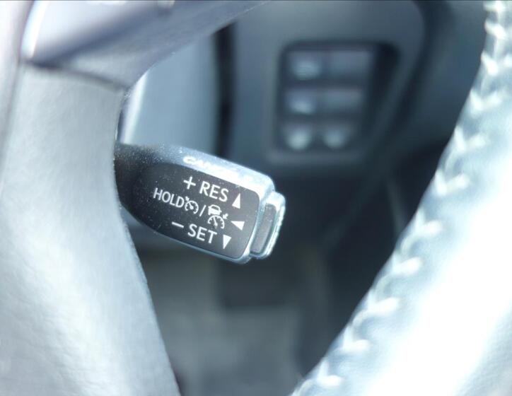 Toyota Land Cruiser 36