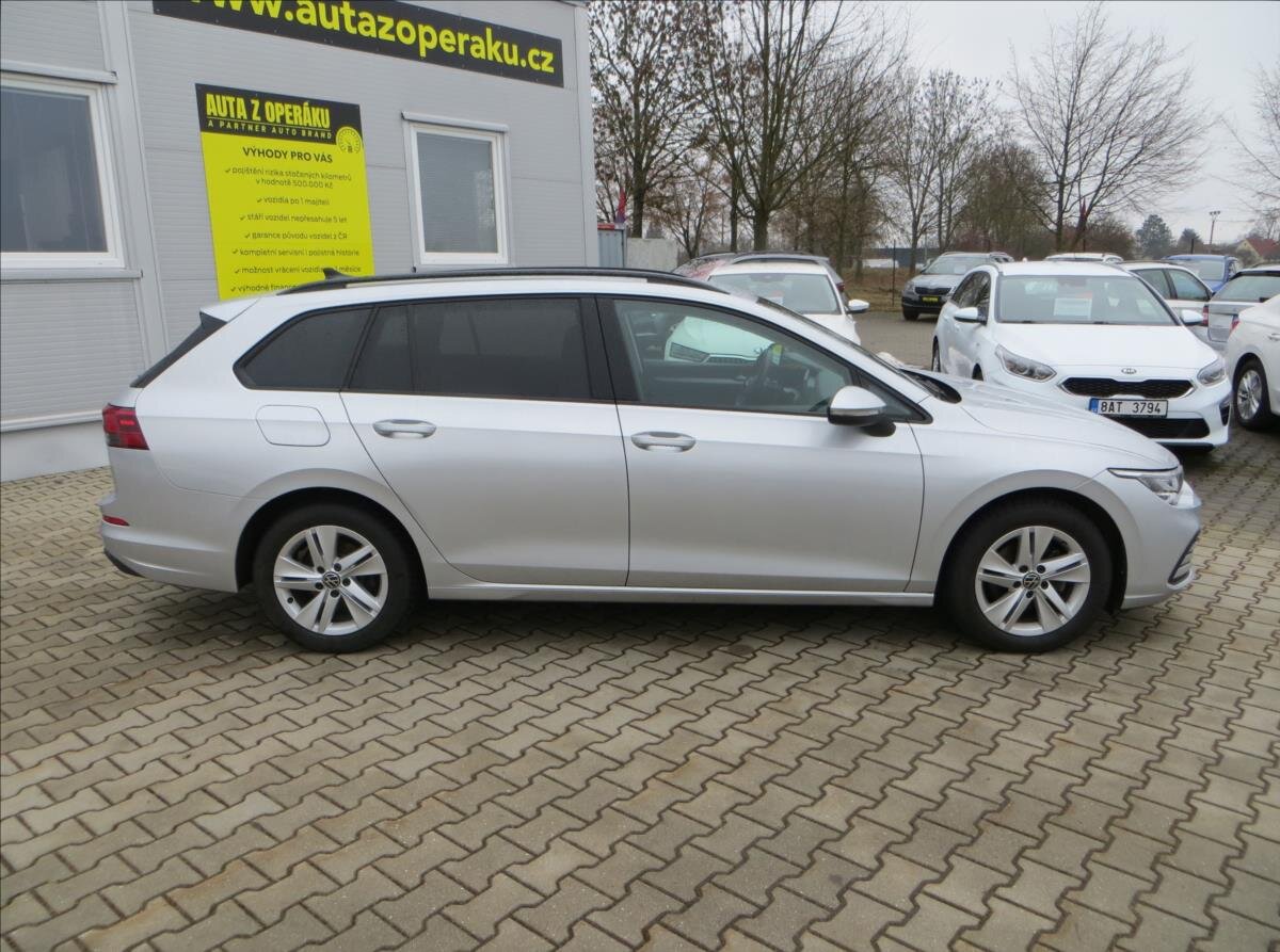 Volkswagen Golf Kombi 1,5 l 110 kw