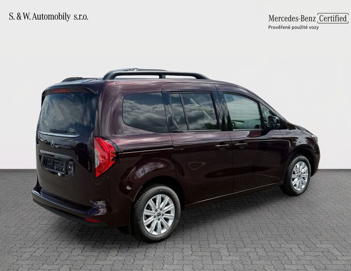 Mercedes-Benz Ostatní 8