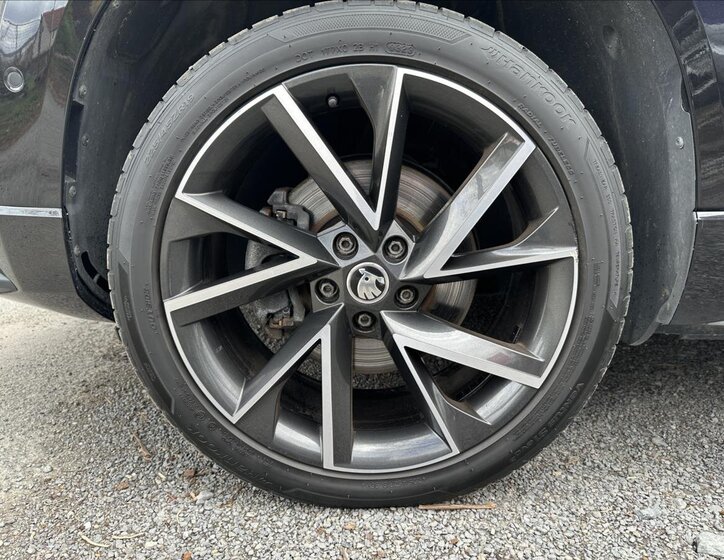 Škoda Karoq SUV / Terénní 2,0 l 140 kw