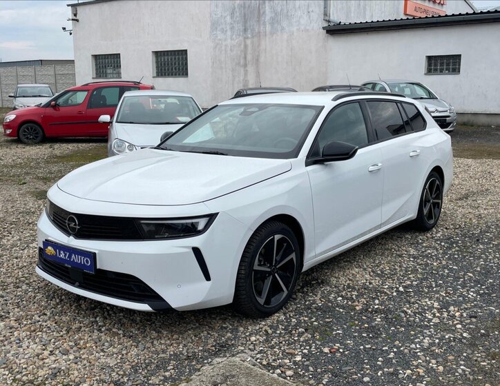 Opel Astra Kombi 1,2 l 96 kw