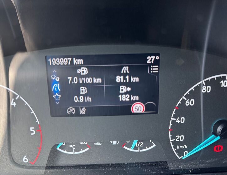 Ford Tourneo Custom 14