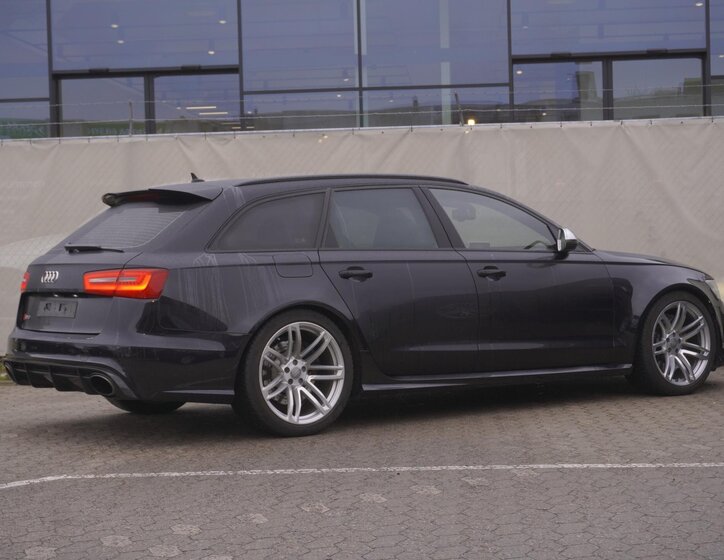 Audi RS 6 Hatchback 4,0 l 412 kw