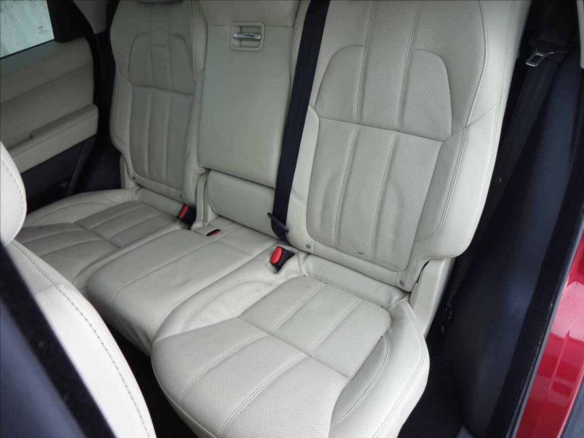 Land Rover Range Rover Sport SUV / Terénní 3,0 l 190 kw