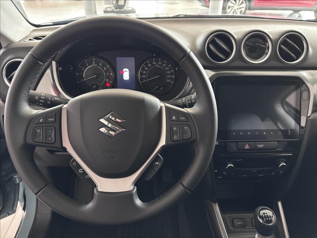 Suzuki Vitara SUV / Terénní 1,4 l 81 kw