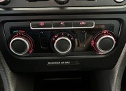 Volkswagen Golf Kombi 1,6 l 77 kw