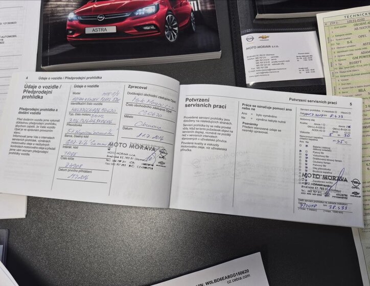 Opel Astra Hatchback 999,0 77 kw