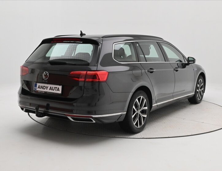 Volkswagen Passat Kombi 1,4 l 115 kw