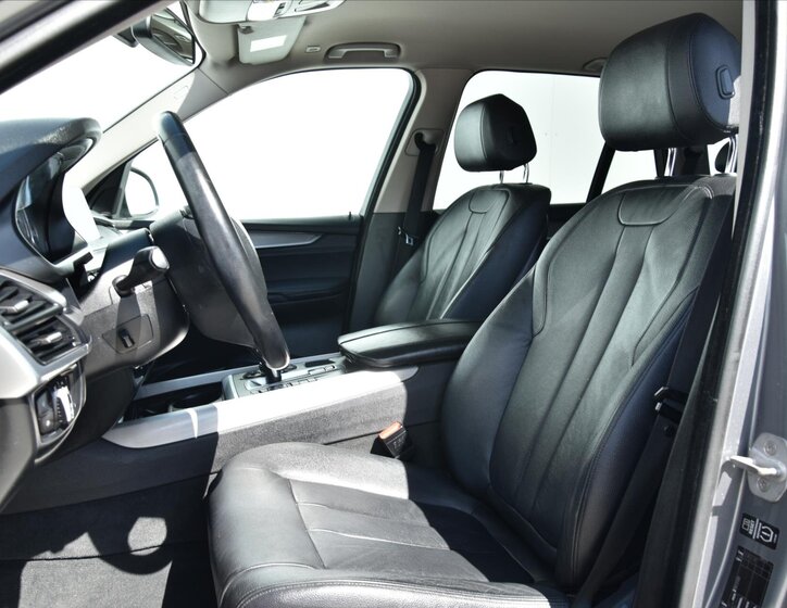 BMW X5 SUV / Terénní 3,0 l 204 kw