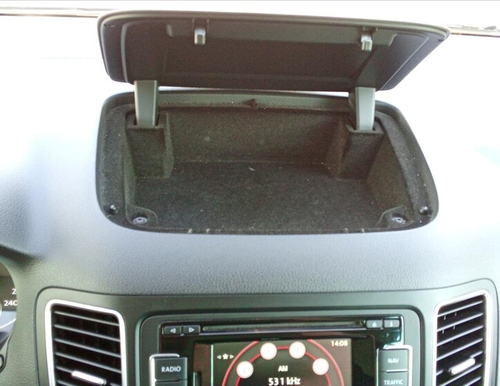 Volkswagen Sharan MPV 2,0 l 103 kw