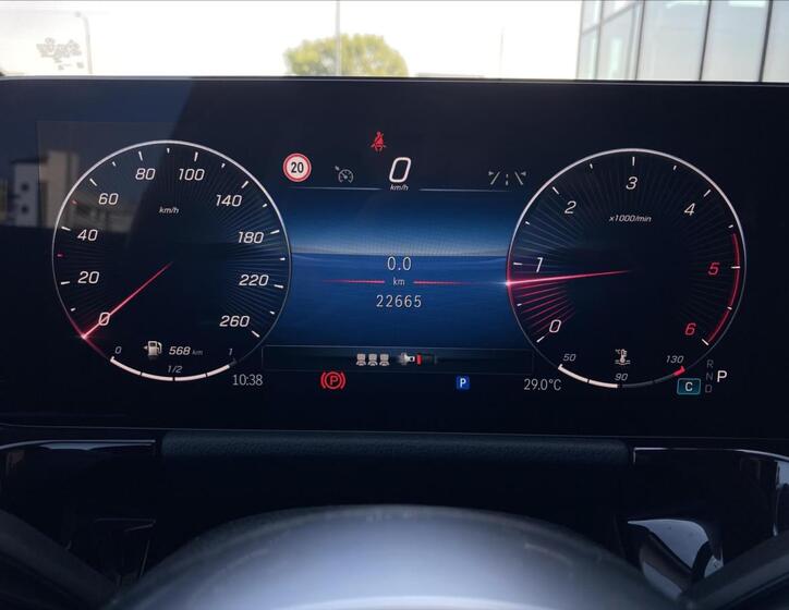 Mercedes-Benz GLA 16