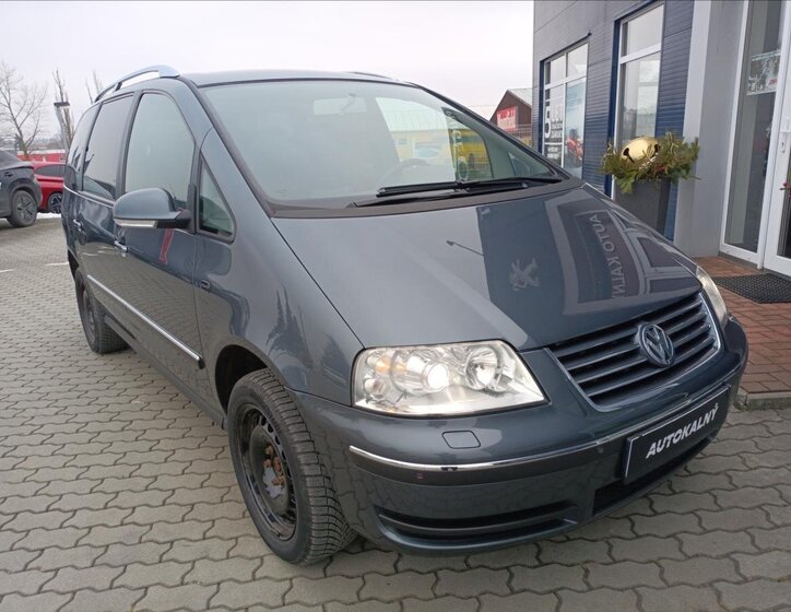 Volkswagen Sharan MPV 2,0 l 103 kw