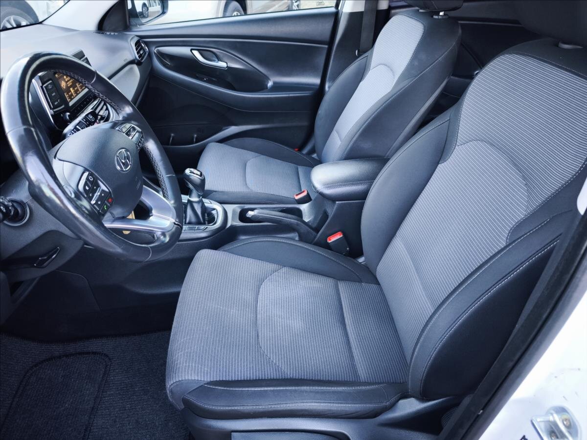 Hyundai i30 Kombi 998,0 88 kw