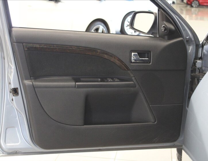 Ford Mondeo Liftback 2,0 l 107 kw