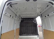 Nissan Interstar Skříň 2,3 l 110 kw