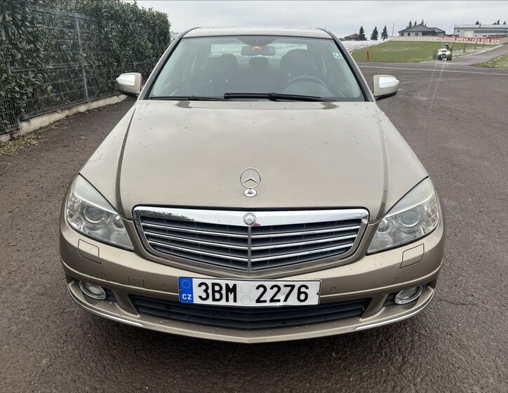 Mercedes-Benz Třídy C Sedan / Limuzína 3,0 l 170 kw